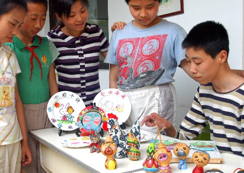 巧手裝點教室——手工藝品制作指南